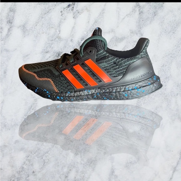 Adidas Ultraboost 5.0 DNA - Picture 2 of 6